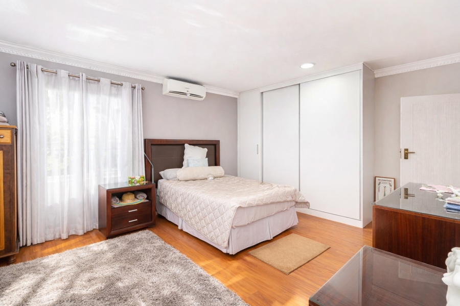 5 Bedroom Property for Sale in Meerhof North West